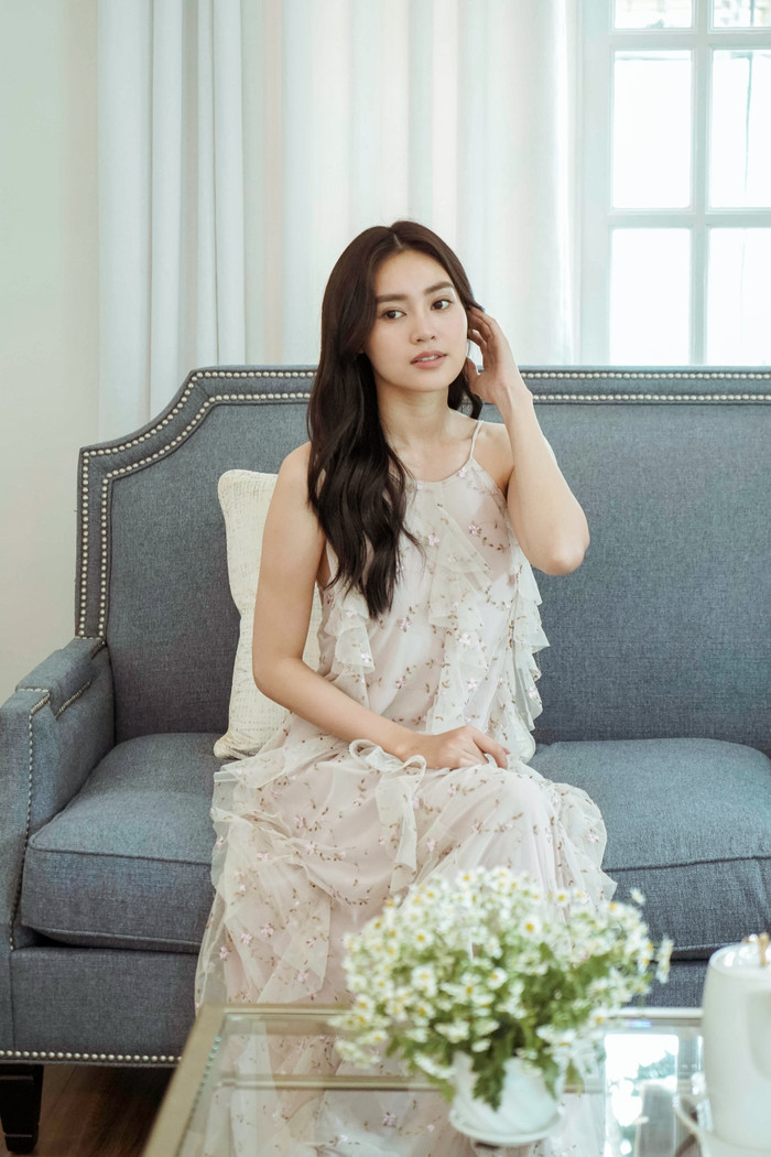 Bộ ba Ninh Dương Lan Ngọc - Diễm My - Nhã Phương tung bộ ảnh Valentine với lời nhắn: Một mình vẫn vui! Ảnh 15