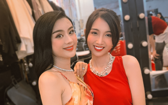 Lâm Khánh Chi 'đọ sắc' bên Hoa hậu chuyển giới Đỗ Nhật Hà, U40 không hề thua kém Ảnh 2