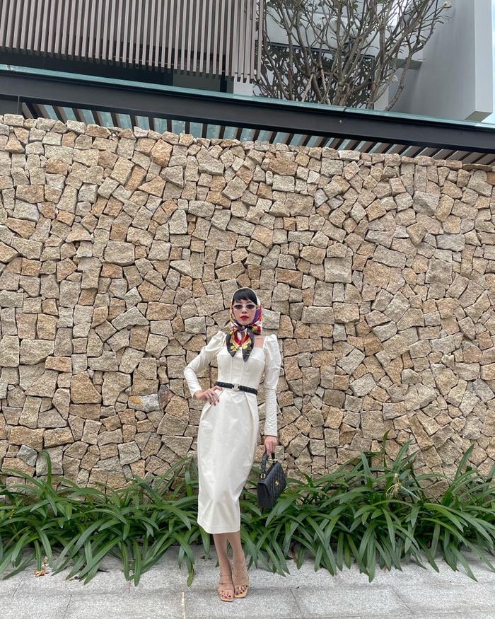 Style Audrey Hepurn được Tóc Tiên mô phỏng laị khi cô nàng đi ra phố vào mùng 2 vừa qua 