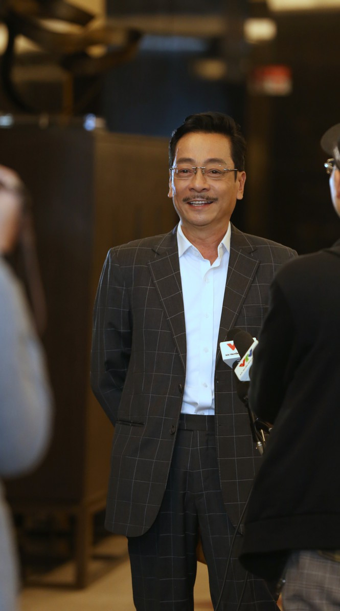 Dàn sao 'Trở về giữa yêu thương' đau xót tiễn NSND Hoàng Dũng: Sẽ không có cơn đau nào làm phiền thầy nữa.