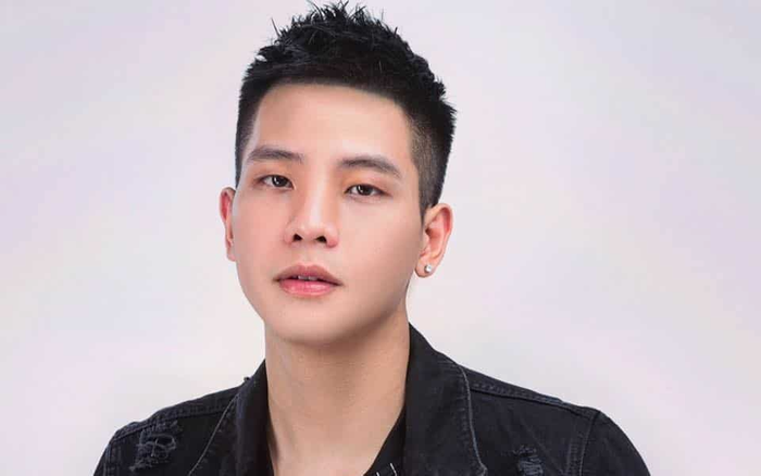 Quân A.P dời lịch ra mắt MV mới sau sự ra đi của NSND Hoàng Dũng Ảnh 2