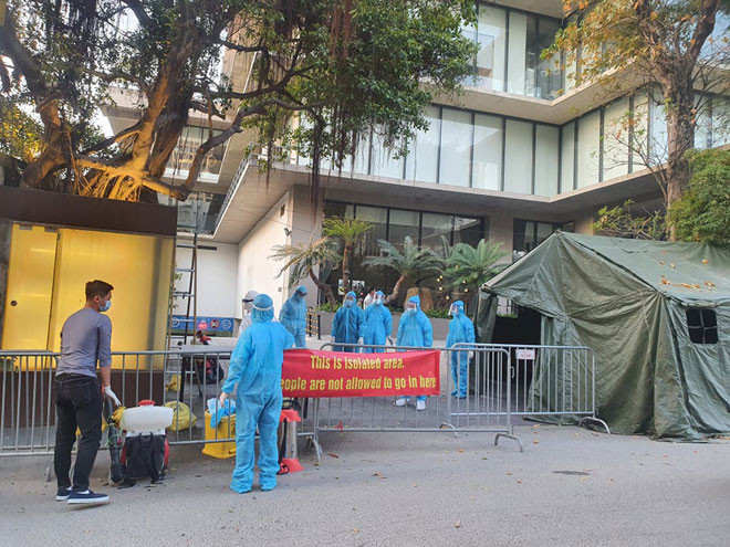 Lực lượng chức năng đã khoanh vùng khách sạn nơi người Nhật tử vong.