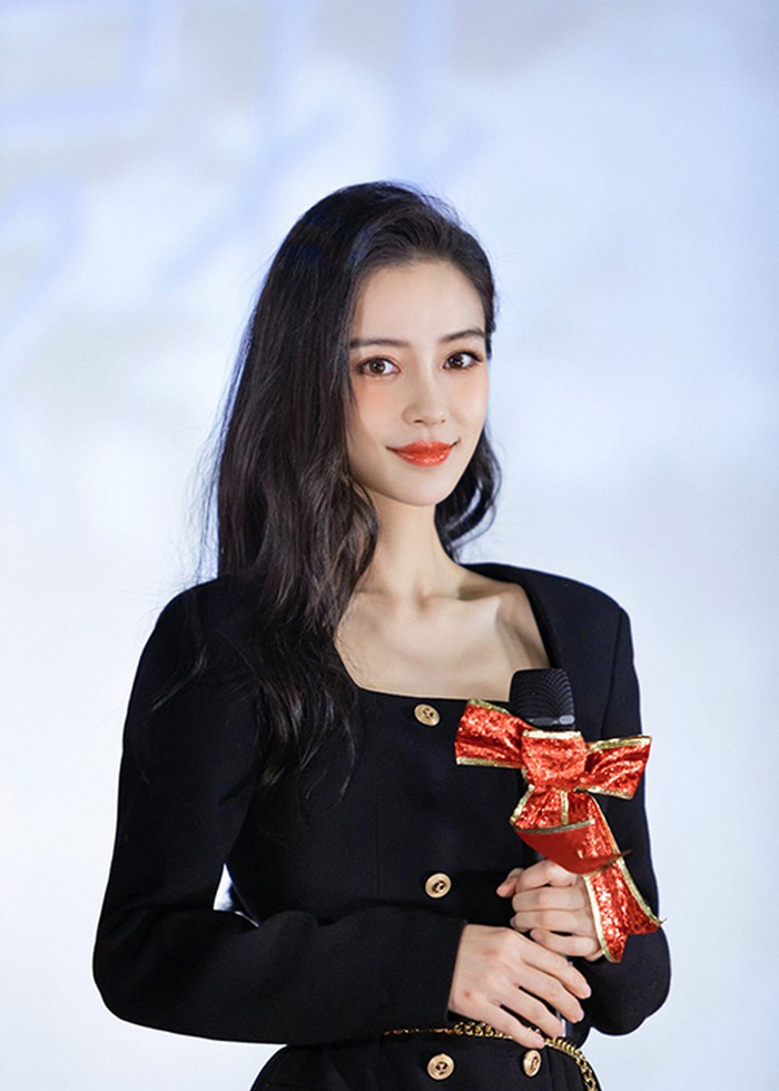 Valentine trái ngược của Angelababy - Phạm Băng Băng Ảnh 3