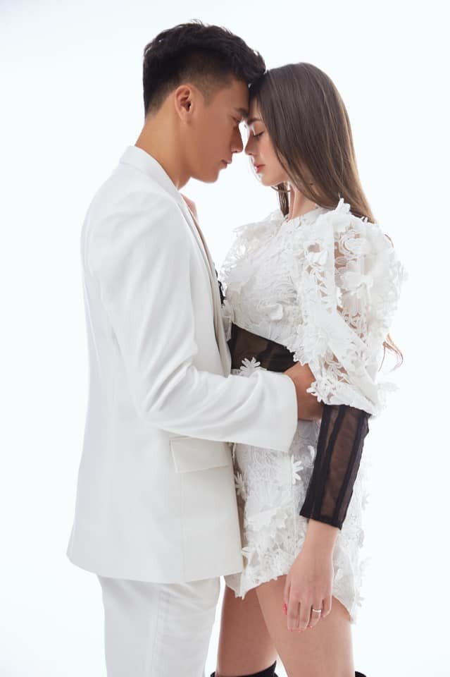 Hình ảnh đầy lãng mạn của cặp đôi khiến dân mạng phải xuýt xoa (Ảnh chụp Facebook nhân vật)