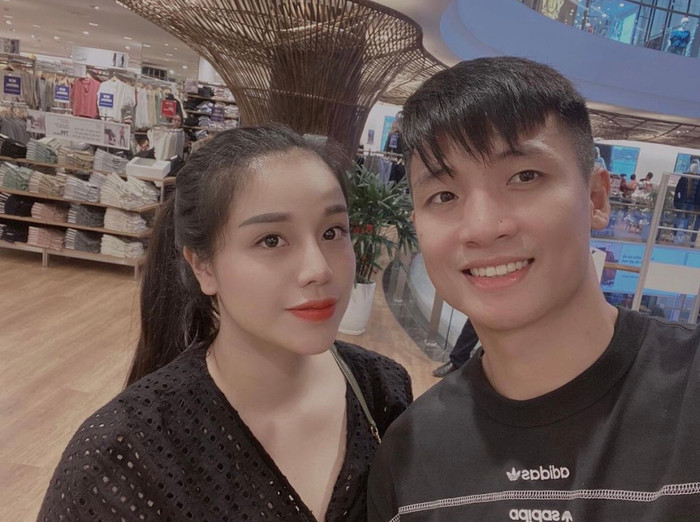 Bùi Tiến Dũng tặng quà Valentine 'khủng' cho Khánh Linh kèm lời nhắn táo bạo Ảnh 8