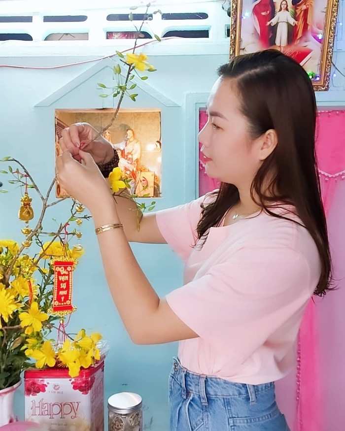 Trợ lí Ngọc Trinh khoe nhan sắc em gái, tiết lộ gia cảnh ở quê nhà Ảnh 6