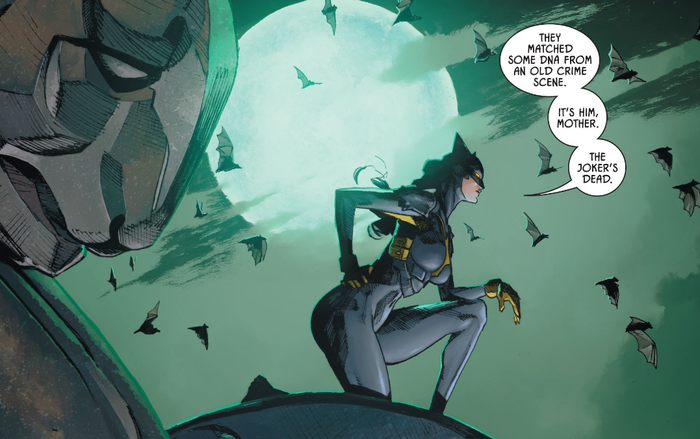 Con gái Batman & Catwoman gây tranh cãi với tạo hình 'mặc như không mặc' Ảnh 2