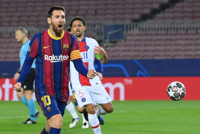 Messi ghi bàn 17 năm liên tiếp ở Champions League.