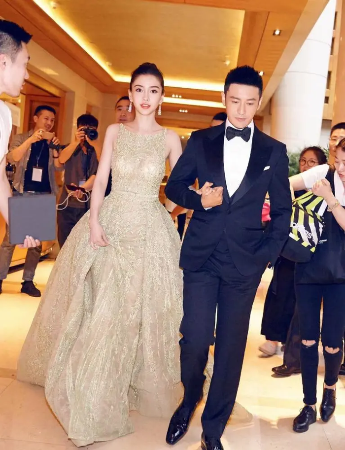 Từng là một đôi ngọt ngào, đáng ngưỡng mộ nhất Cbiz, nay cặp vợ chồng Angelababy - Huỳnh Hiểu Minh lại liên tục đối diện với tin đồn ly hôn.