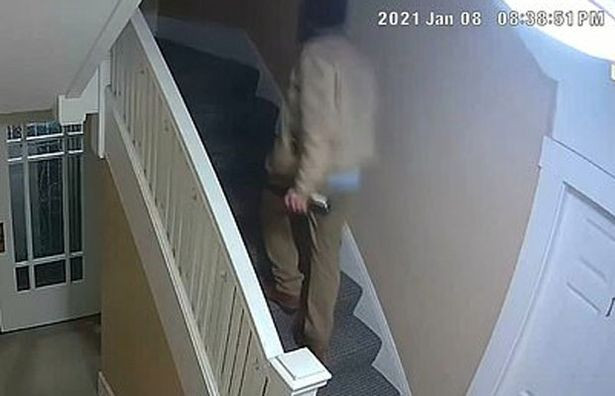 Người đàn ông biến mất sau khi vào căn hộ, xác chết bất ngờ xuất hiện bên ngoài sau 1 tháng Ảnh 4