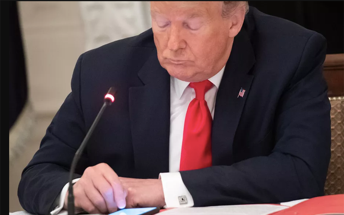 Vì sao ứng dụng của cựu Tổng thống Mỹ Donald Trump bị Google gỡ bỏ? Ảnh 2