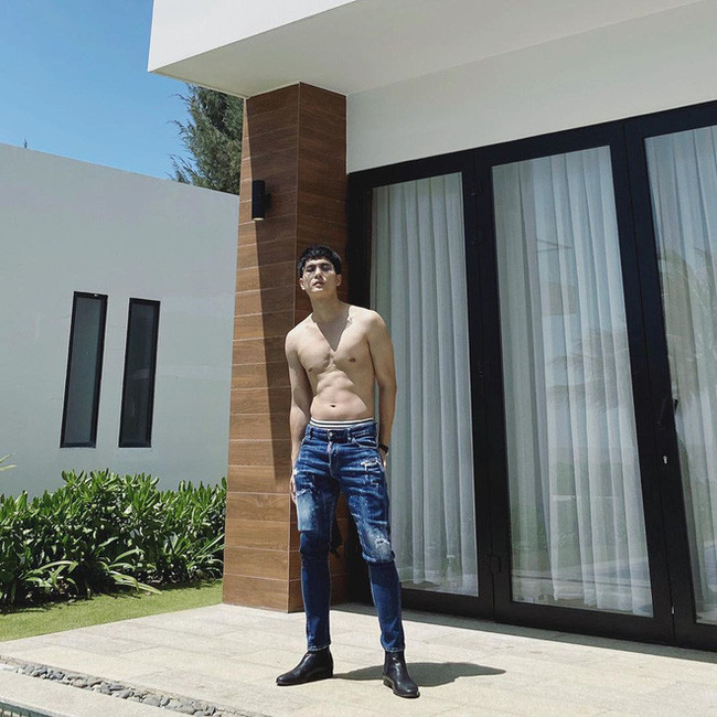 'Tình trẻ' của Lệ Quyên khoe cơ bắp cuồn cuộn khiến hội chị em đổ 'đứ đừ' Ảnh 8