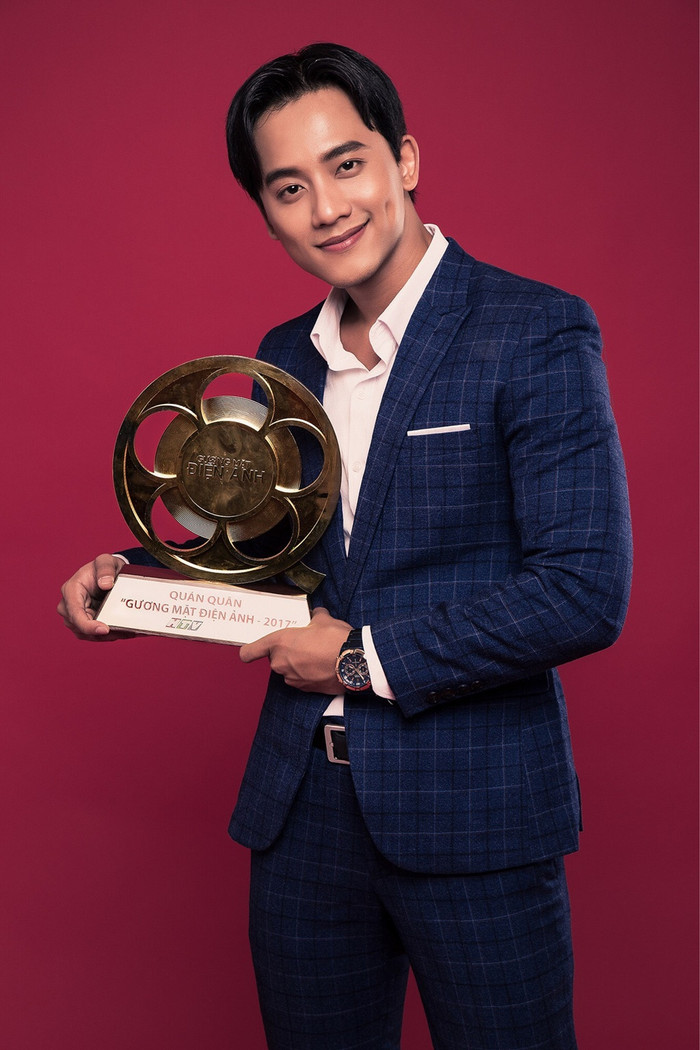 Mai Tài Phến từng đoạt danh hiệu Quán quân Gương mặt điện ảnh 2017.