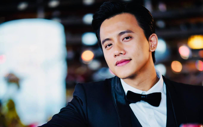 Mai Tài Phến - Chàng trai mà Mỹ Tâm yêu: Khởi điểm với MV trăm triệu view, thăng hoa nhờ phim điện ảnh Ảnh 2