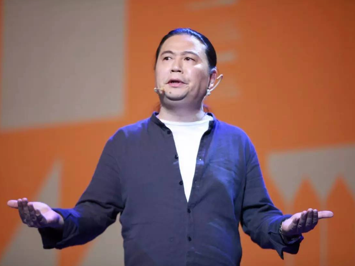 Biên kịch Uông Hải Lâm