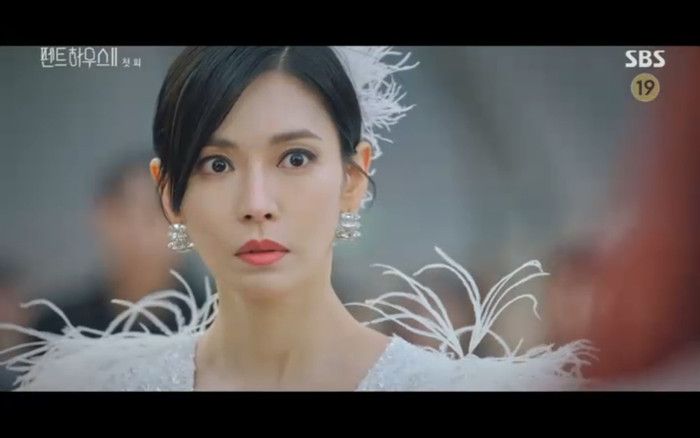 'Penthouse 2' tập 1: Eugene cưới chồng cũ Kim So Yeon, đám cưới thế kỷ của hai cặp đôi 'cắm sừng' nhau Ảnh 88