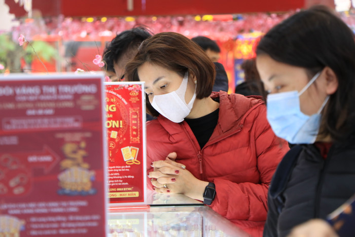 Năm nay do lo ngại dịch Covid-19, tránh tập trung đông người, mọi người rải rác tới trong các ngày trong đầu tháng Giêng.