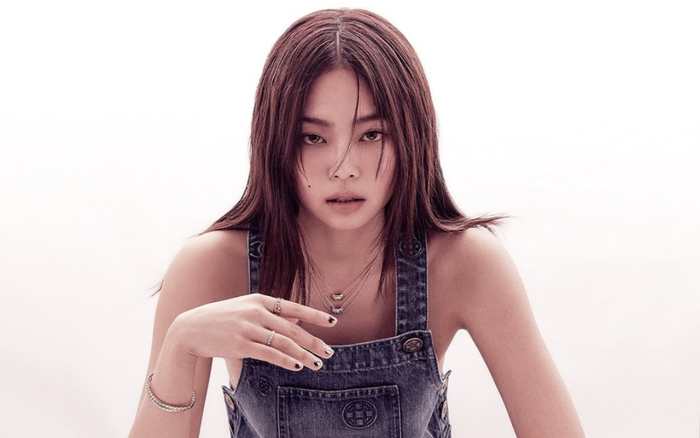 Jennie Black Pink trở thành biên tập viên thời trang trên tạp chí Vogue Korea Ảnh 2
