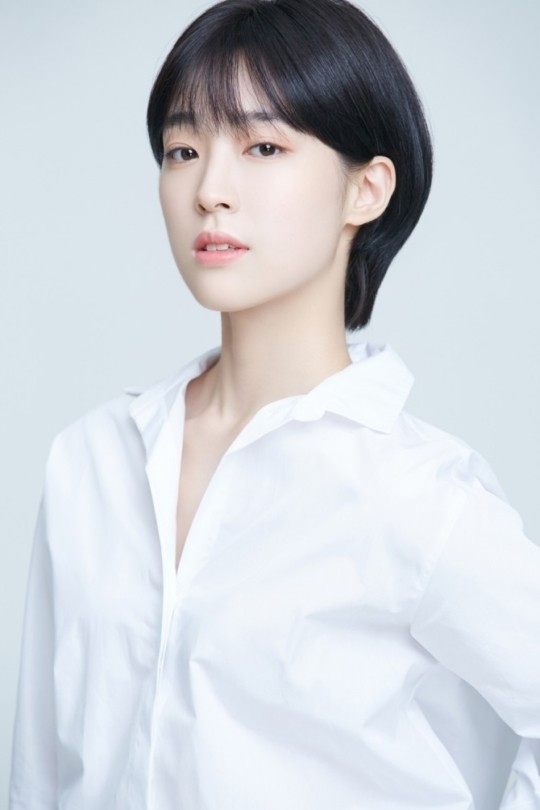 'Bỏ rơi' Kim Ji Won, Ji Chang Wook có tình mới trong phim mới của đạo diễn 'Tầng lớp Itaewon'? Ảnh 1