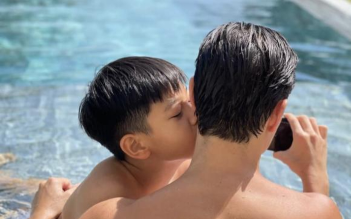 Hồ Ngọc Hà ghen tị ra mặt khi thấy con trai Subeo quấn quýt không rời bên Kim Lý Ảnh 2