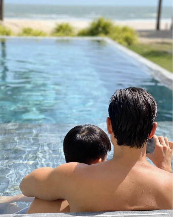 Hồ Ngọc Hà ghen tị ra mặt khi thấy con trai Subeo quấn quýt không rời bên Kim Lý