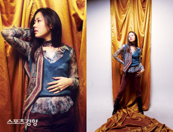 Sau khi thủ vai chính trong phim điện ảnh 'Khoảnh khắc để nhớ'&nbsp;năm 2004, Son Ye jIn đã trở thành 'Nữ hoàng dòng phim Mello-drama (phim tình cảm buồn)'.