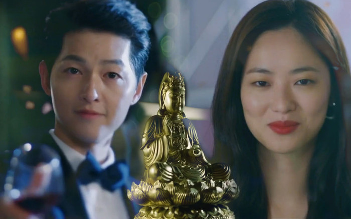 Phim 'Vincenzo' tập 1-2: Song Joong Ki trổ tài lươn lẹo để chiếm đoạt 15 tấn vàng? Ảnh 2