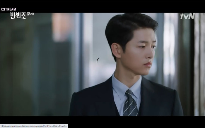 Phim 'Vincenzo' tập 1-2: Song Joong Ki trổ tài lươn lẹo để chiếm đoạt 15 tấn vàng? Ảnh 6