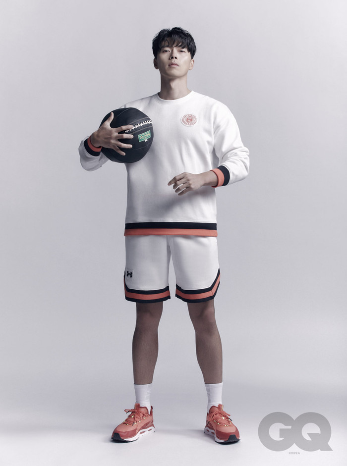 Hyun Bin tránh để Son Ye Jin ghen tuông khi nói đến Yoona (SNSD)! Ảnh 3