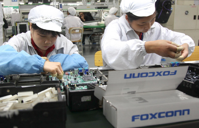 Foxconn sẽ sản xuất MacBook, iPad của Apple tại Bắc Giang. (Ảnh: Reuters)