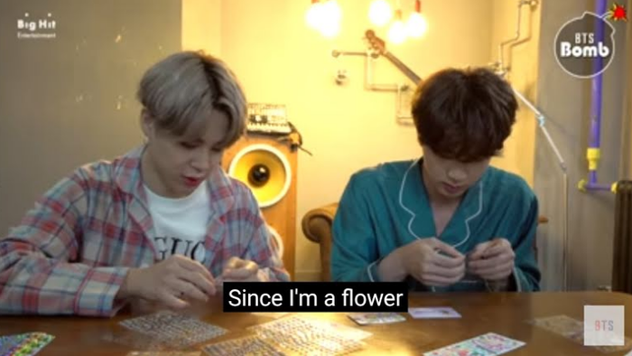 Cùng trang trí photo card mà Jin và Jimin đã nhanh chóng nhận được biệt danh mới Ảnh 6