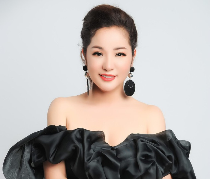 Diễn viên hài Thúy Nga