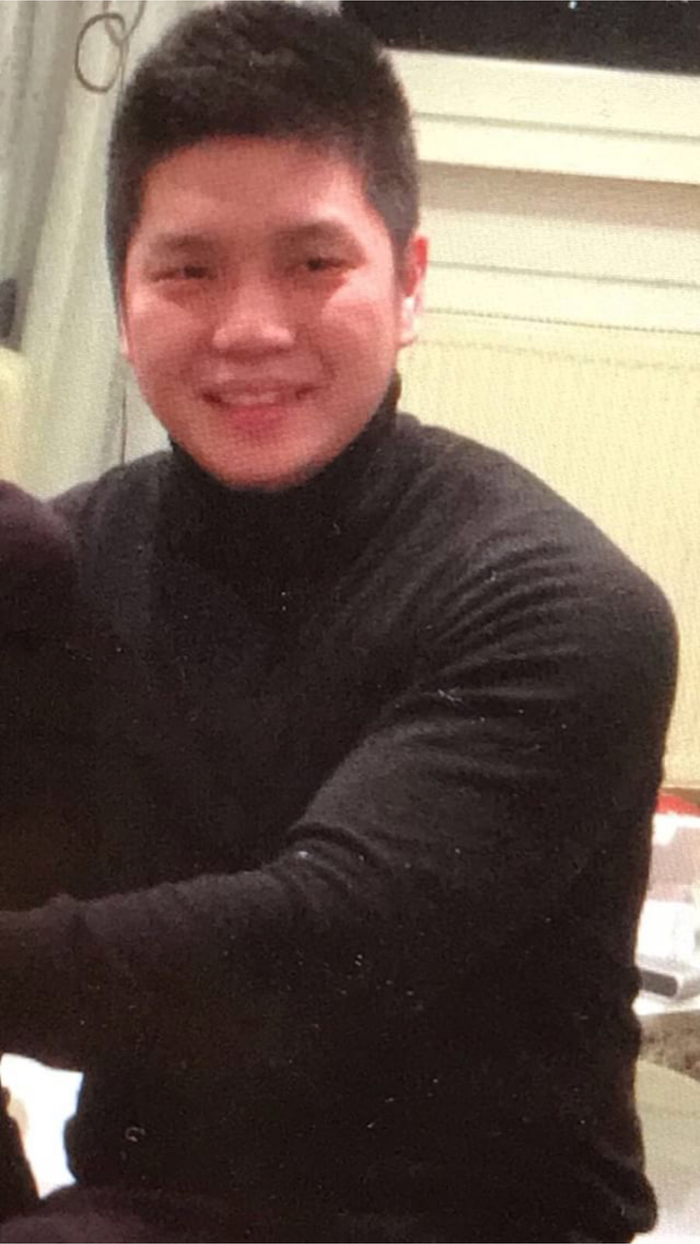 Hình ảnh quá khứ của Huy Trần khiến nhiều người ngạc nhiên