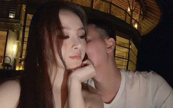 Sau loạt bài 'bán than' trên mạng, Huyền Baby hạnh phúc khi được chồng ngồi chờ trong lúc mua sắm Ảnh 2