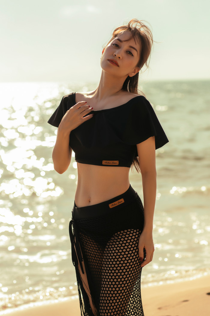 Khánh Thi ước, giá như chuyện tình yêu của mình lùi lại 5 năm thì chắc vợ chồng cô đã không phải chịu đựng nhiều áp lực khủng khiếp như vậy