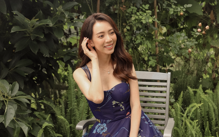 Khi dịu dàng như thiếu nữ, lúc lại sang chảnh thời thương, Thu Trang quả là 'tắc kè hoa' Ảnh 2