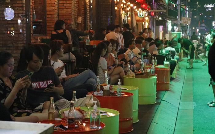 TP.HCM tiếp tục đóng cửa vũ trường, quán bar phòng dịch COVID-19 Ảnh 2
