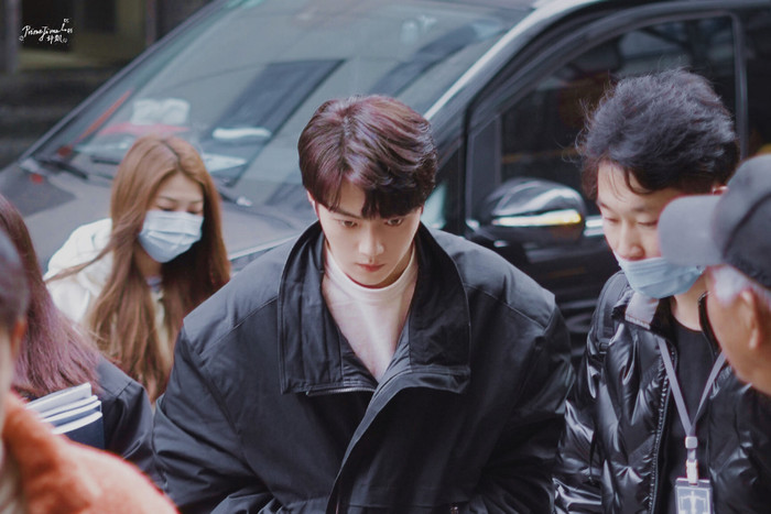 Hứa Khải để lộ gương mặt hốc hác, sụt cân là vô tình hay cố ý chiều lòng fan vì quá đẹp trai? Ảnh 3