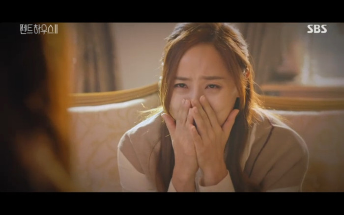 'Penthouse 2' tập 3: Bae Rona quỳ lạy để về phe 'cô giáo' Cheon Seo Jin, Ha Yoon Cheol cưỡng hôn vợ cũ Ảnh 37