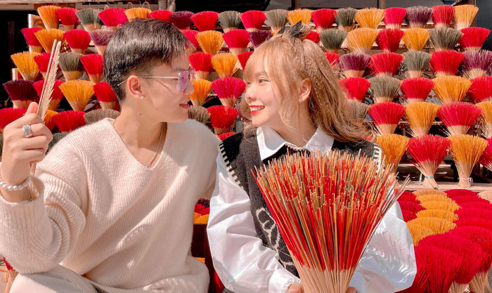 Thêm một cặp đôi đồng tính được cộng đồng mạng ủng hộ khi thông báo có con đầu lòng Ảnh 7