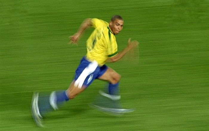 Top 30 kỹ năng tuyệt đỉnh của 'Người ngoài hành tinh' Ronaldo Ảnh 2