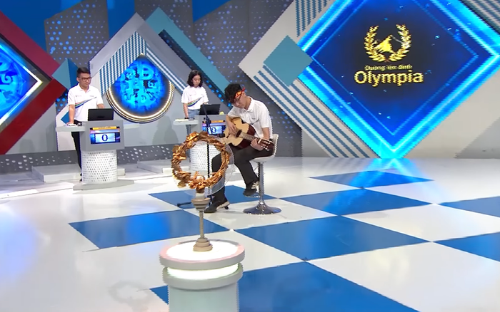 Nam sinh từng là 'gương mặt thân quen' trình diễn đàn guitar siêu đỉnh tại Đường lên đỉnh Olympia Ảnh 2