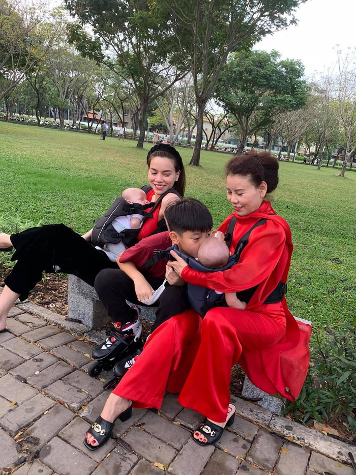 Mẹ ruột Hồ Ngọc Hà sum vầy bên con cháu, dân mạng không ngớt lời khen ngợi vì cả nhà đẹp đều Ảnh 4