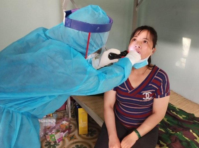 Một bệnh nhân tái dương tính với SARS-CoV-2 sau 7 ngày xuất viện. Ảnh Dân Trí