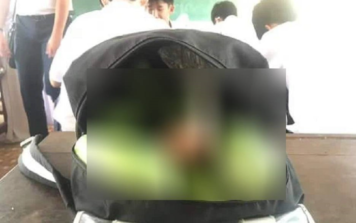 Chiếc cặp đựng thứ quà vặt khiến học trò nào cũng thích thú, vừa nhìn đã muốn quay trở lại lớp học Ảnh 2