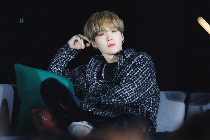 Thành viên BTS có MV solo đạt 200 triệu view nhanh nhất chính là Suga.