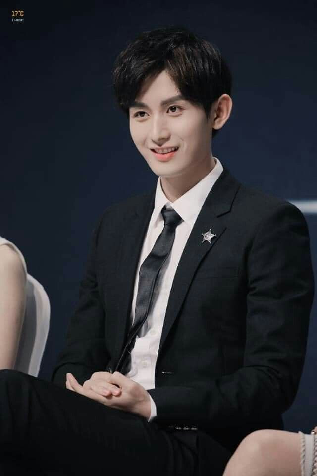 BXH 20 sao Cbiz quyền lực nhất tháng 2: Vương Nhất Bác mất ngôi vương vào tay Tiêu Chiến, Vương Tuấn Khải Ảnh 12