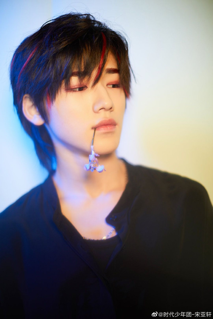 BXH 20 sao Cbiz quyền lực nhất tháng 2: Vương Nhất Bác mất ngôi vương vào tay Tiêu Chiến, Vương Tuấn Khải Ảnh 7