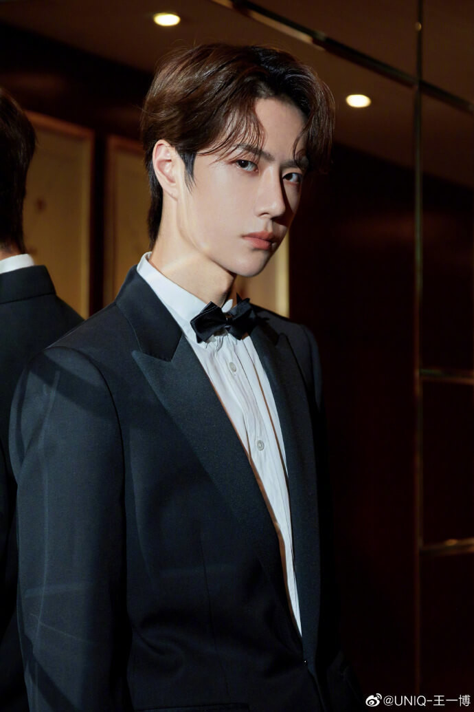 BXH 20 sao Cbiz quyền lực nhất tháng 2: Vương Nhất Bác mất ngôi vương vào tay Tiêu Chiến, Vương Tuấn Khải Ảnh 18