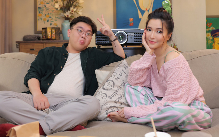 Bích Phương: 'Xem phim với bố mẹ đến cảnh hôn nhau giường chiếu tôi sẽ ho rồi đứng dậy rửa bát' Ảnh 2